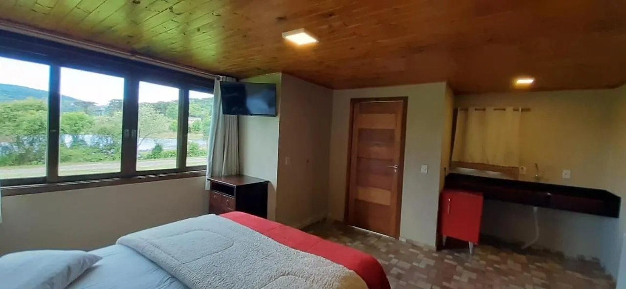Refugio Do Lago Lages Πανδοχείο